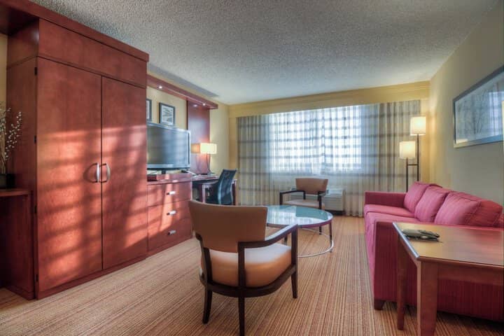 Room 25 of 82