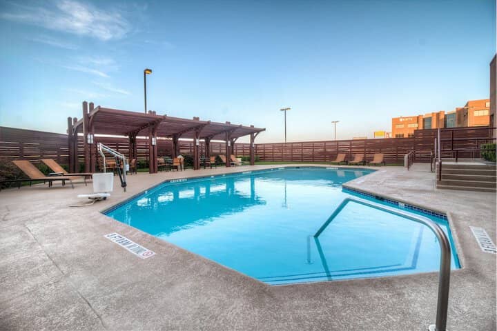 Pool 35 of 82