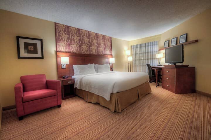Room 21 of 82